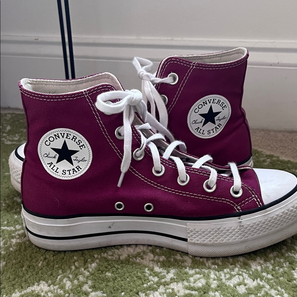 Converse Women's High-Top Sneakers - Magenta